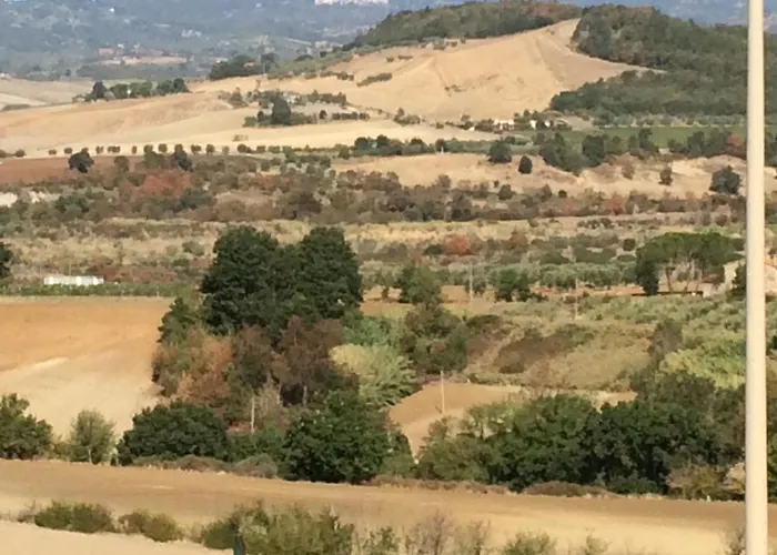 مزرعة للإقامة Poggio Moretto *