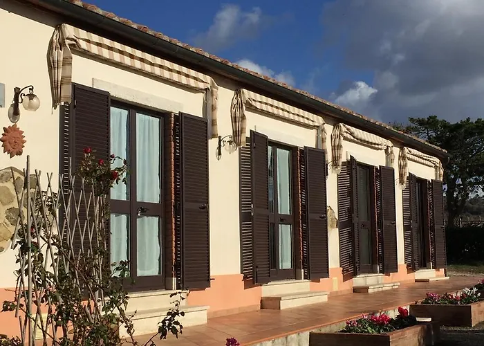 مزرعة للإقامة Poggio Moretto